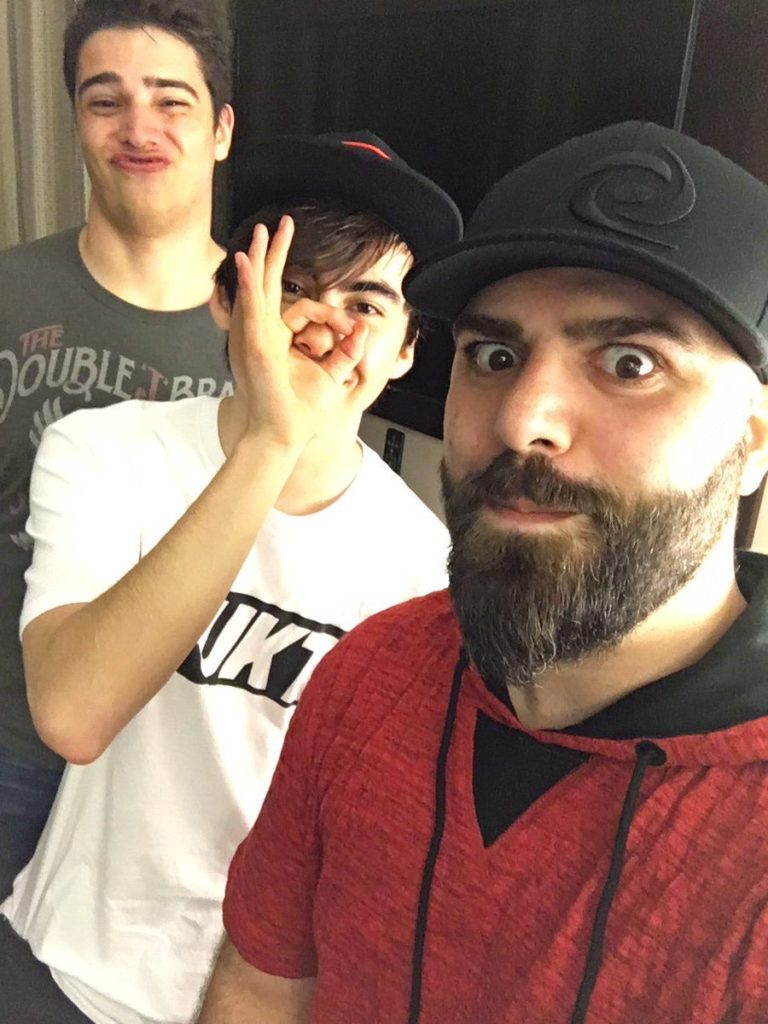 Leafy and Keemstar friends